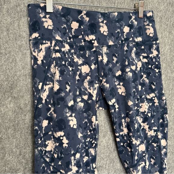Sweaty Betty Kids Leggings in Navy and Pink Print - Picture 2 of 11